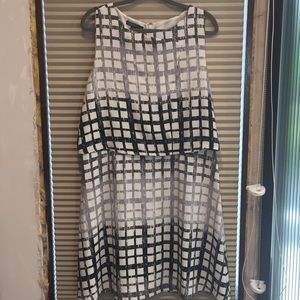 Black and white dress super cute!!!